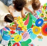 Acrylic Markers with Doodle Bag- 24 Colors - Image 5